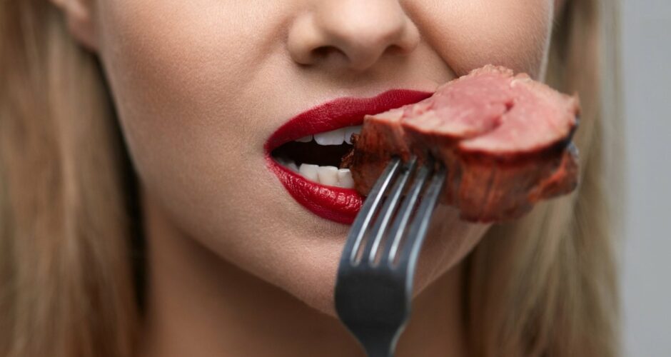 Gli Italiani mangiano troppa carne?